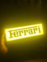 Enseigne lumineuse « Ferrari »